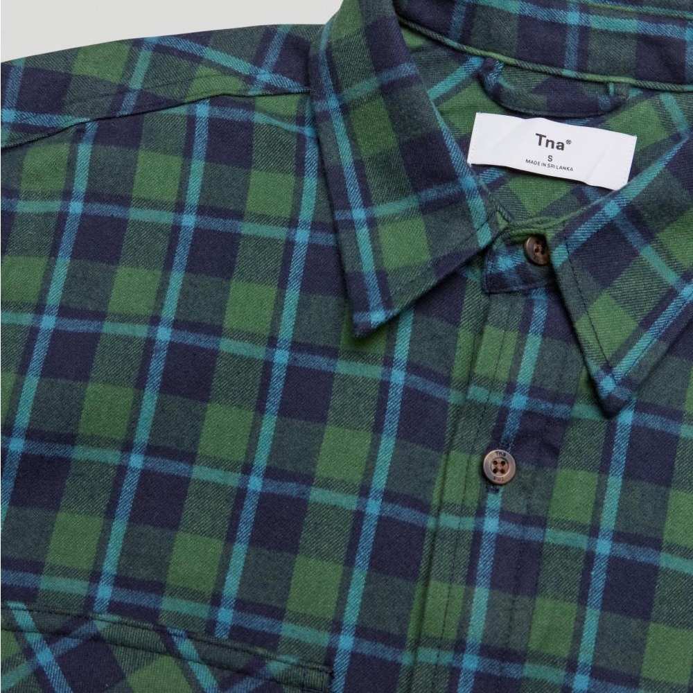 Aritzia TNA Plaid Button-Up in Kenna Total Eclipse / Juniper Green (XS) - Picture 3 of 10